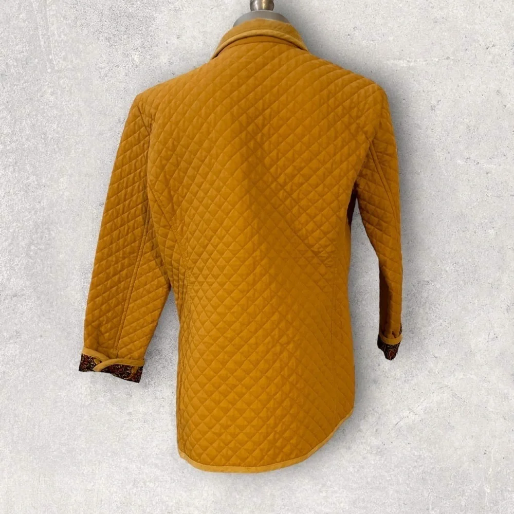 Mint Condition Quilted Jacket - Picture 2 of 4